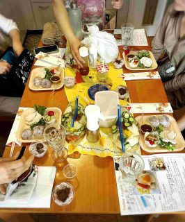 本当に軽いノリで、領土もお水も食も、外国資本に売り渡してない？