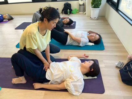実は、体の歪みは運動だけでは改善できない